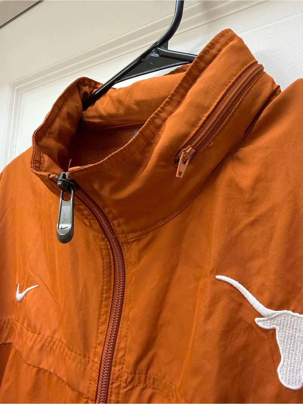 Nike Men’s Texas Longhorns Windbreaker
